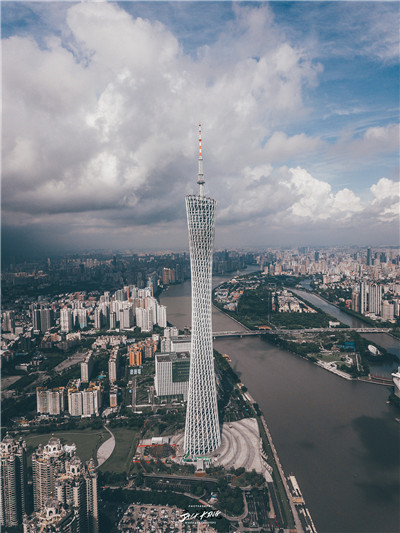 追寻梦想,释放自我 追寻梦想,释放自我